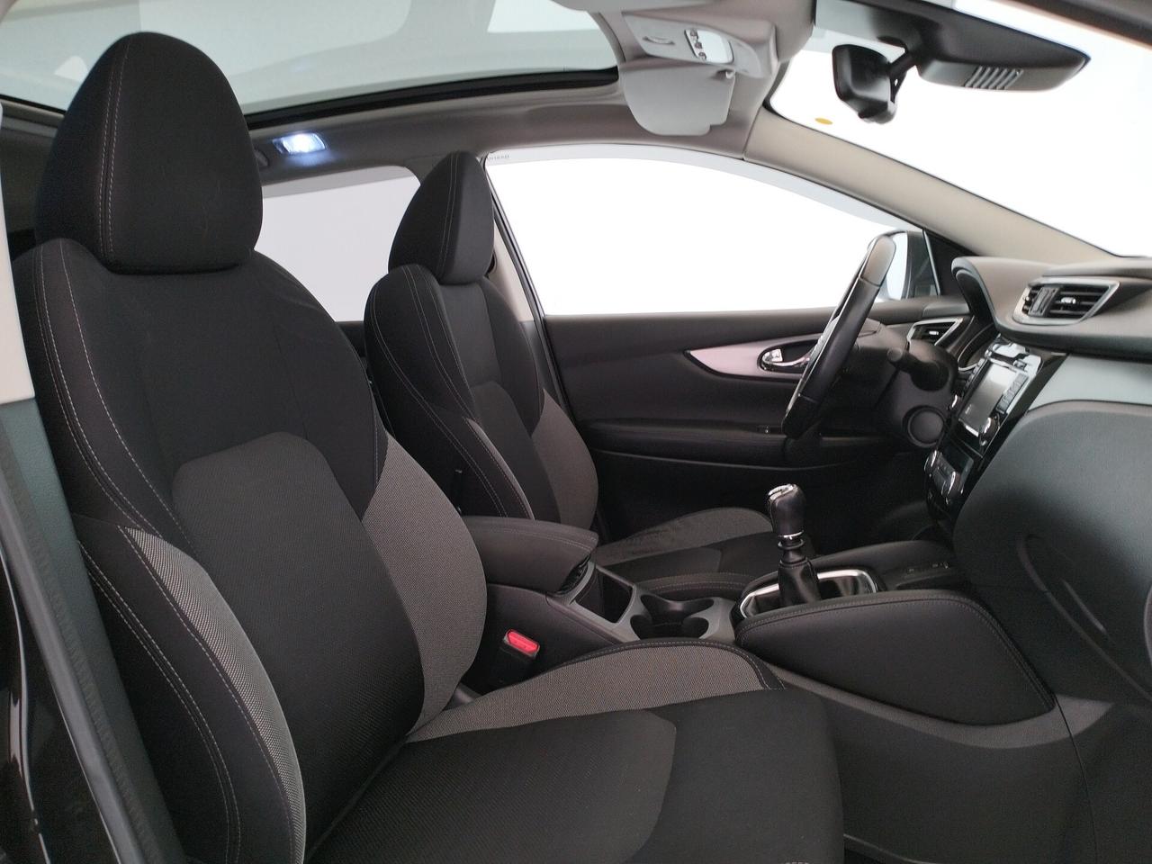 Nissan Qashqai 1.5 dCi Visia - TETTO PANORAMICO - NEOPATENTATI