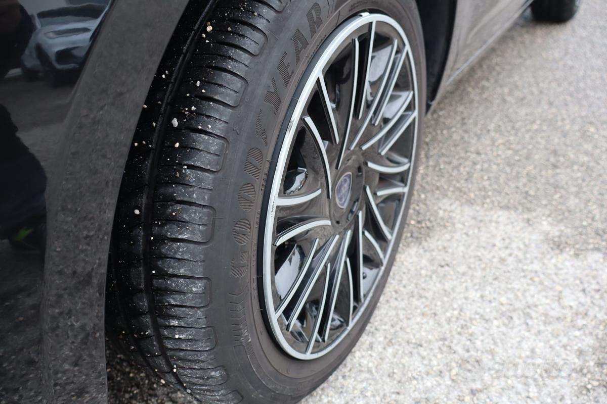 Lancia Ypsilon 1.0 FireFly 5p.S&S Hybryd Gold