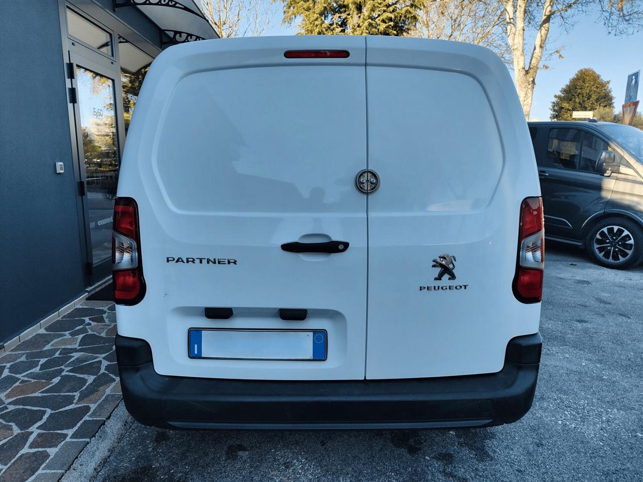 Peugeot Partner BlueHDi 100 PL Furgone Premium Allestito