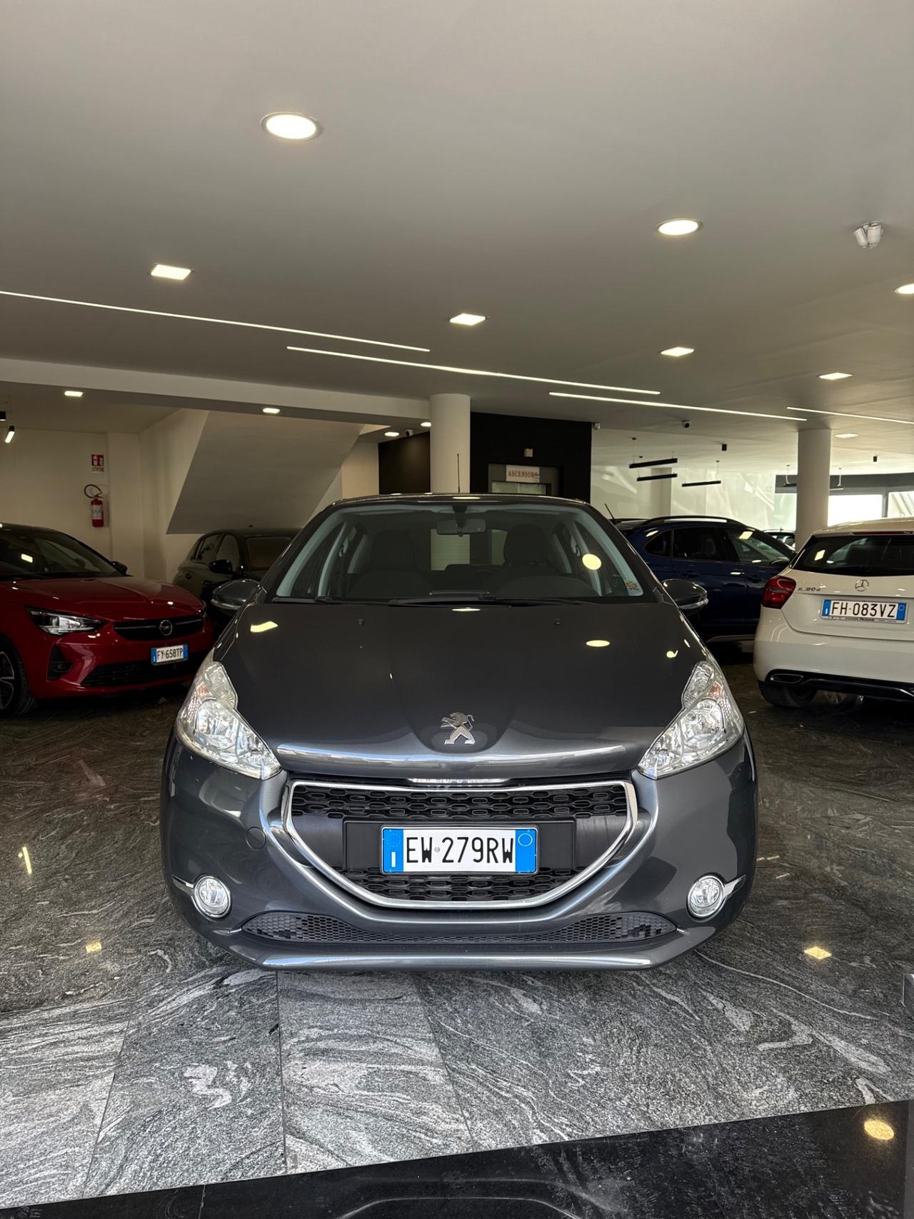 Peugeot 208 1.2 VTi 82 CV 5 porte Allure