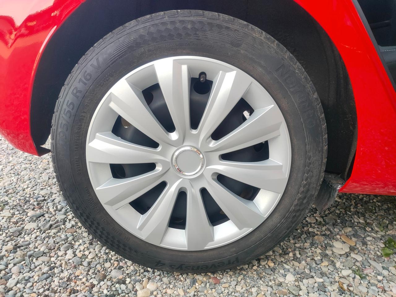 Ford Fiesta 1.1 85 CV 5 porte Plus NEOPATENTATI