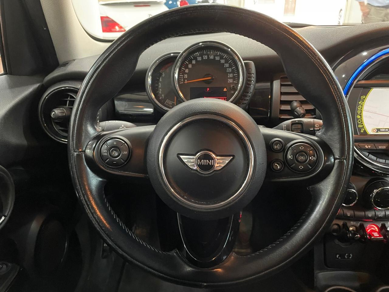 MINI 1.5 COOPER D 5Porte Automatica - 2015