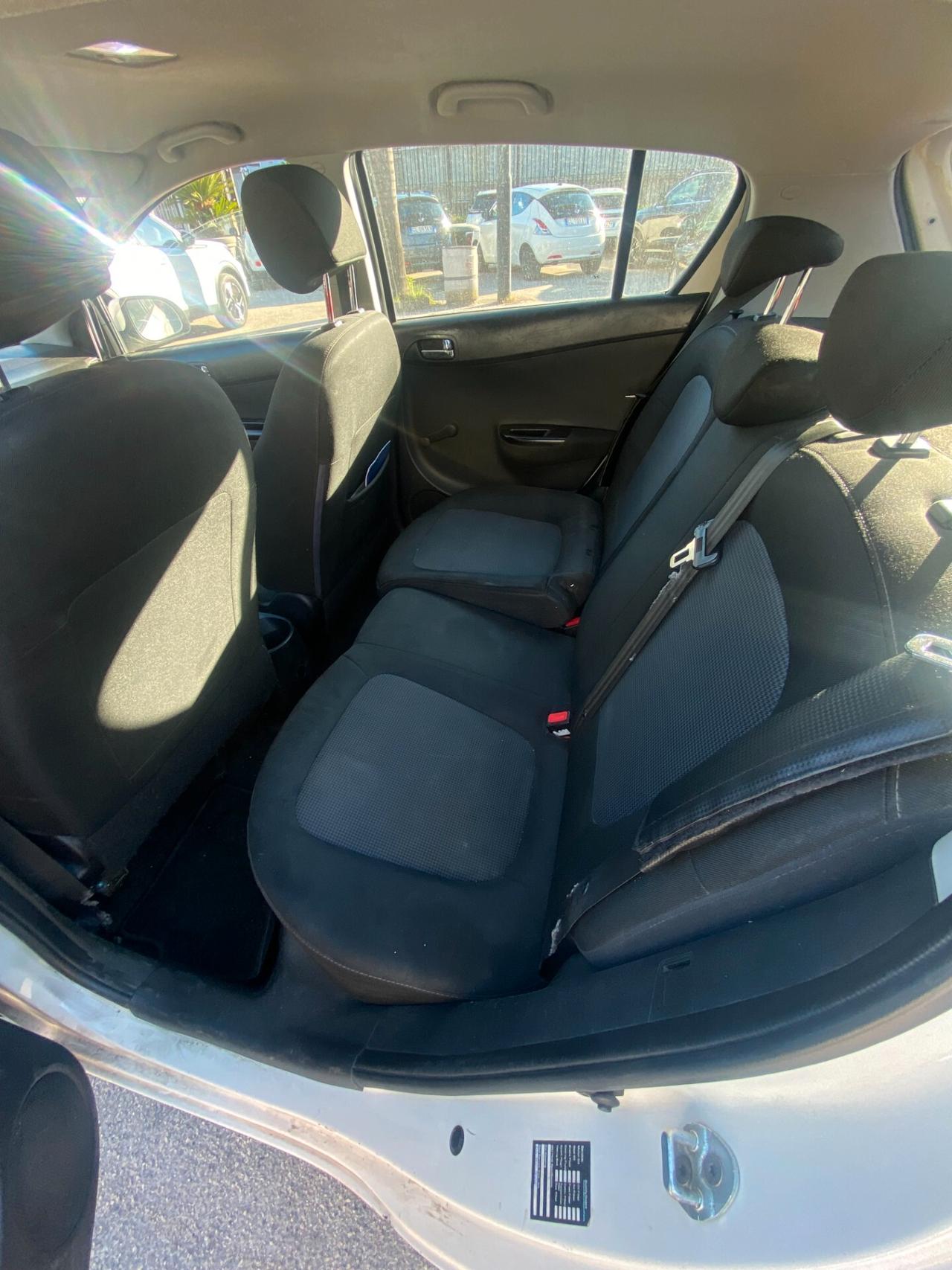 Hyundai i20 1.4 CRDi 5p. Sound Edition