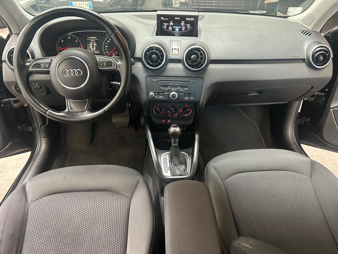 Audi A1 SPB 1.6 TDI 90cv S tronic Attraction neopatentati