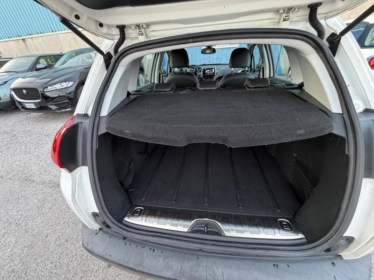 Peugeot 2008 1.2 VTi 82CV Access