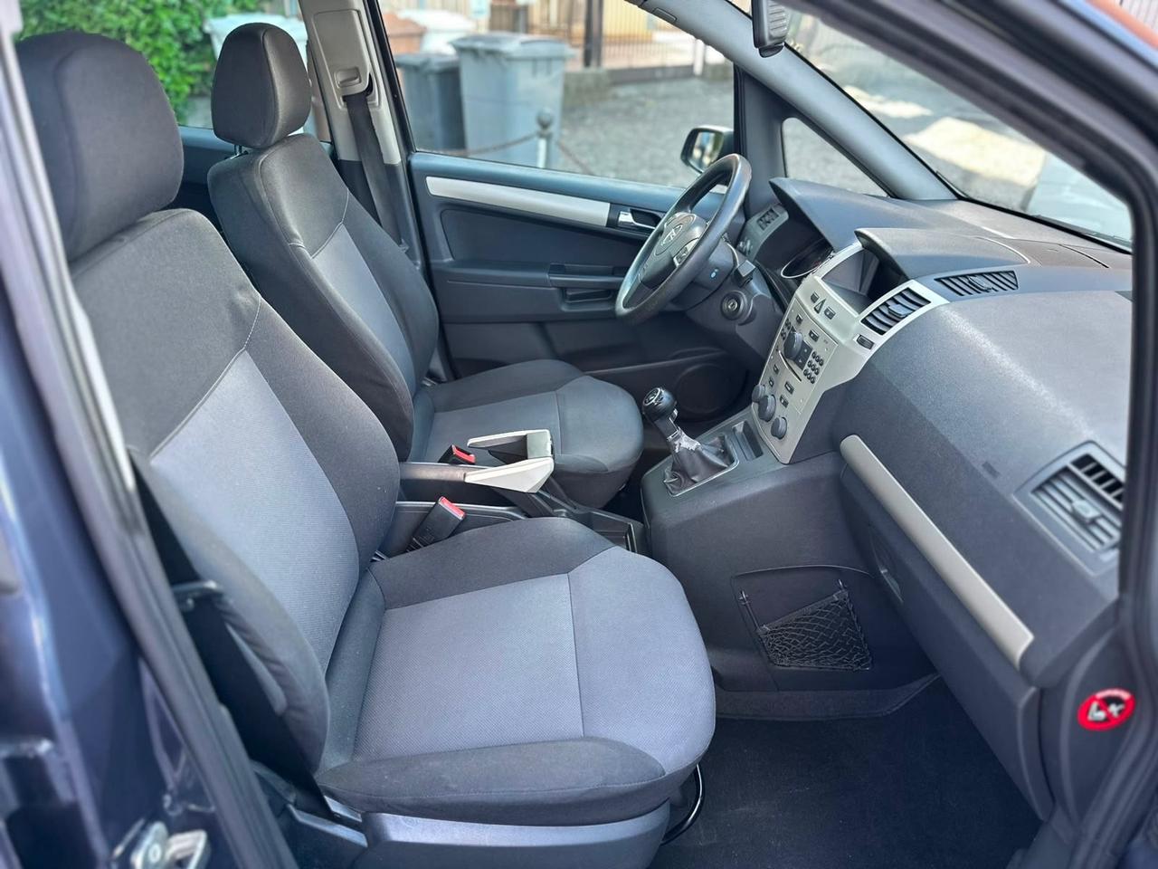 Opel Zafira 1.9 CDTI 120CV aut. Cosmo