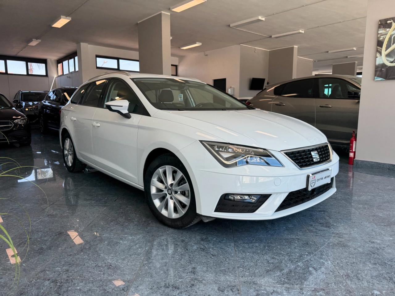 Seat Leon ST Sw 1.4 tgi Style 110cv Navi Led Uniprop Full