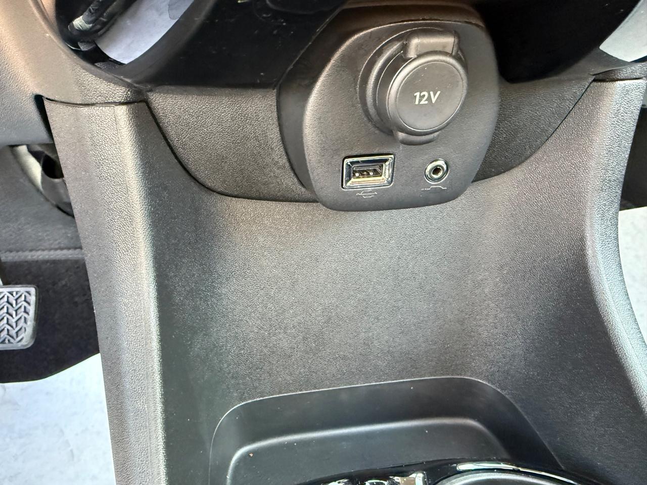 Citroen C1 PureTech 82 3 porte Shine