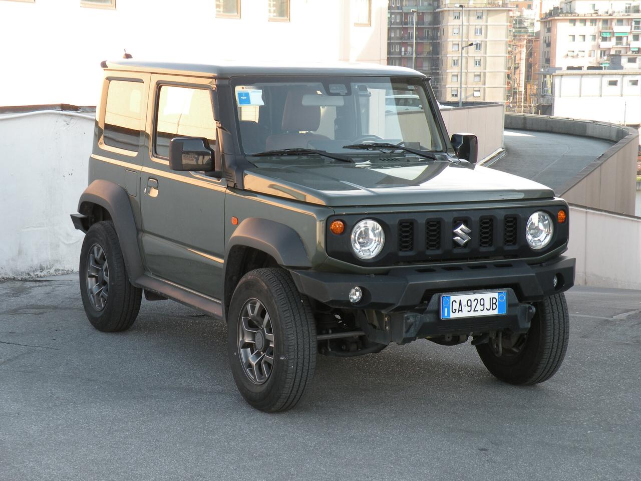 Suzuki Jimny 1.5 5MT Top GPL