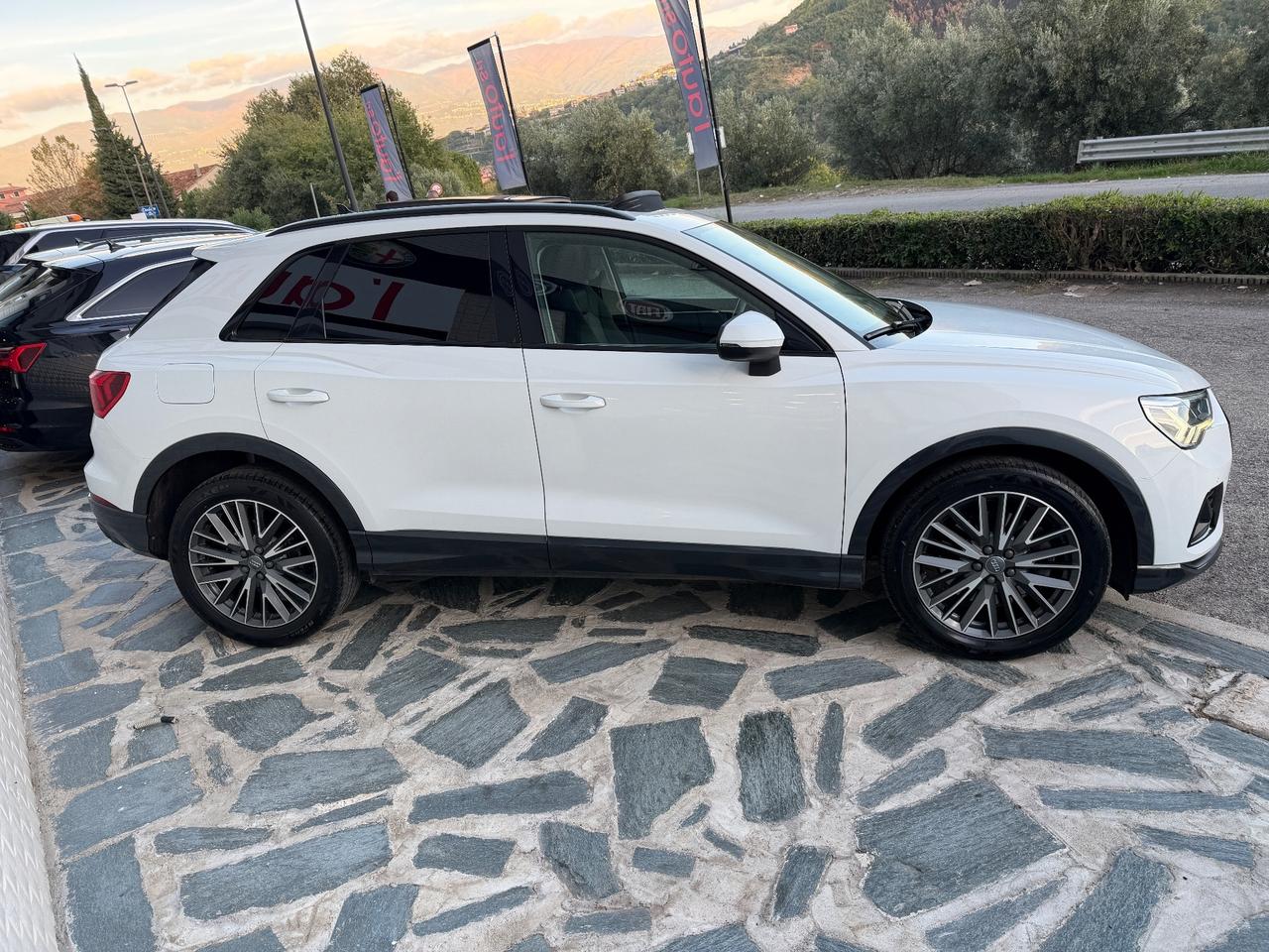 Audi Q3 40 TDI quattro TETTO MATRIX