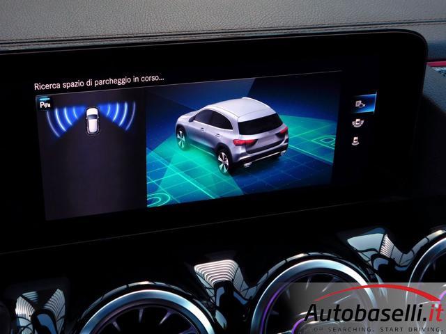 MERCEDES-BENZ GLA 200 D AUTOMATIC PREMIUM TECH-PACK AUTOMATICA 8G-DTC