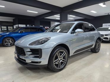 Porsche Macan 2.0 245 cv (Tetto panorama)