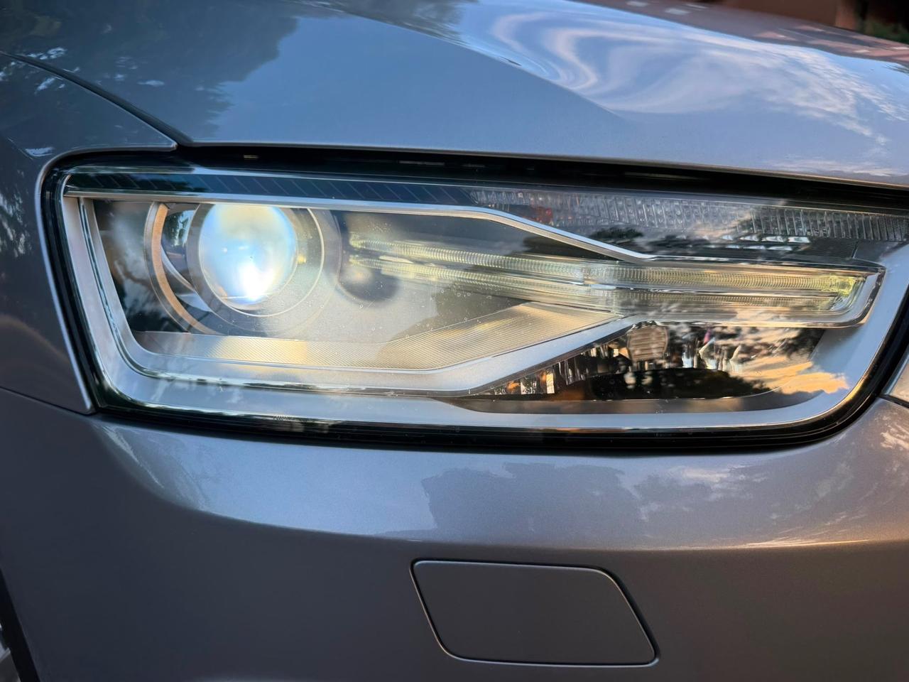 Audi Q3 2.0 TDI 120 CV S line Edition
