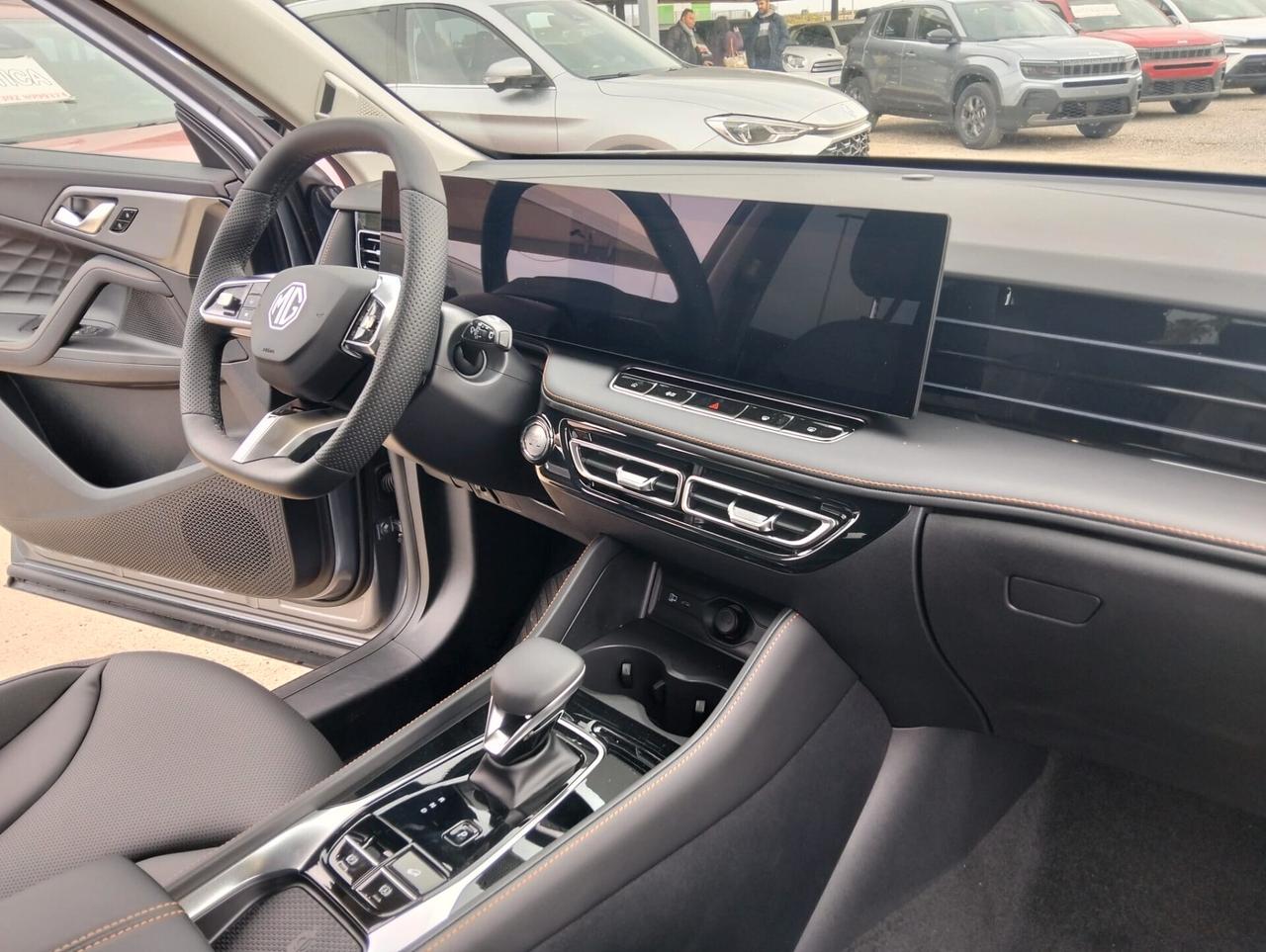 Mg HS HEV Luxury 224CV KM 0 7 ANNI GARANZIA UFFICIALE