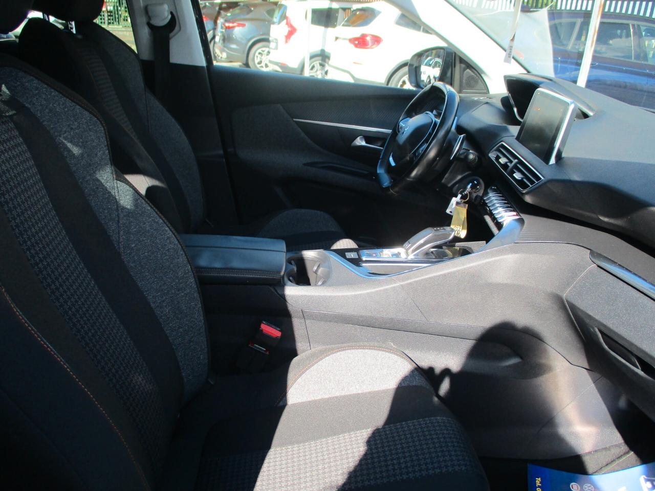 Peugeot 3008 BlueHDi 130 S&S Crossway