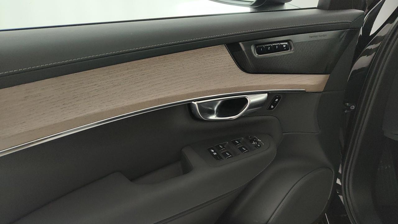 VOLVO XC90 2.0 t8 phev Ultra Dark awd 7p.ti auto