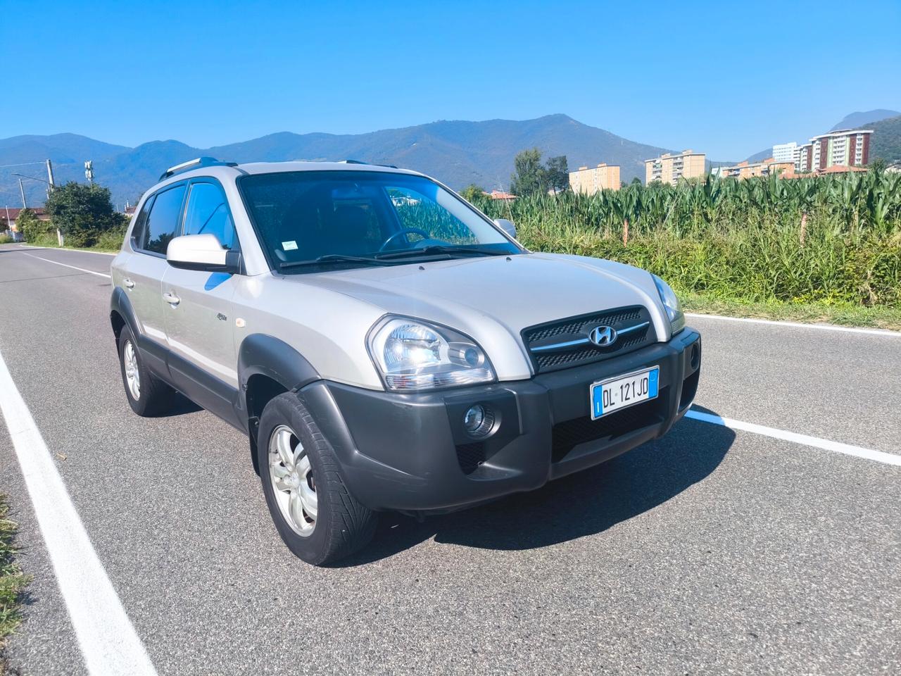 HYUNDAI TUCSON 4WD 2,0 G.P.L-KM 75000-