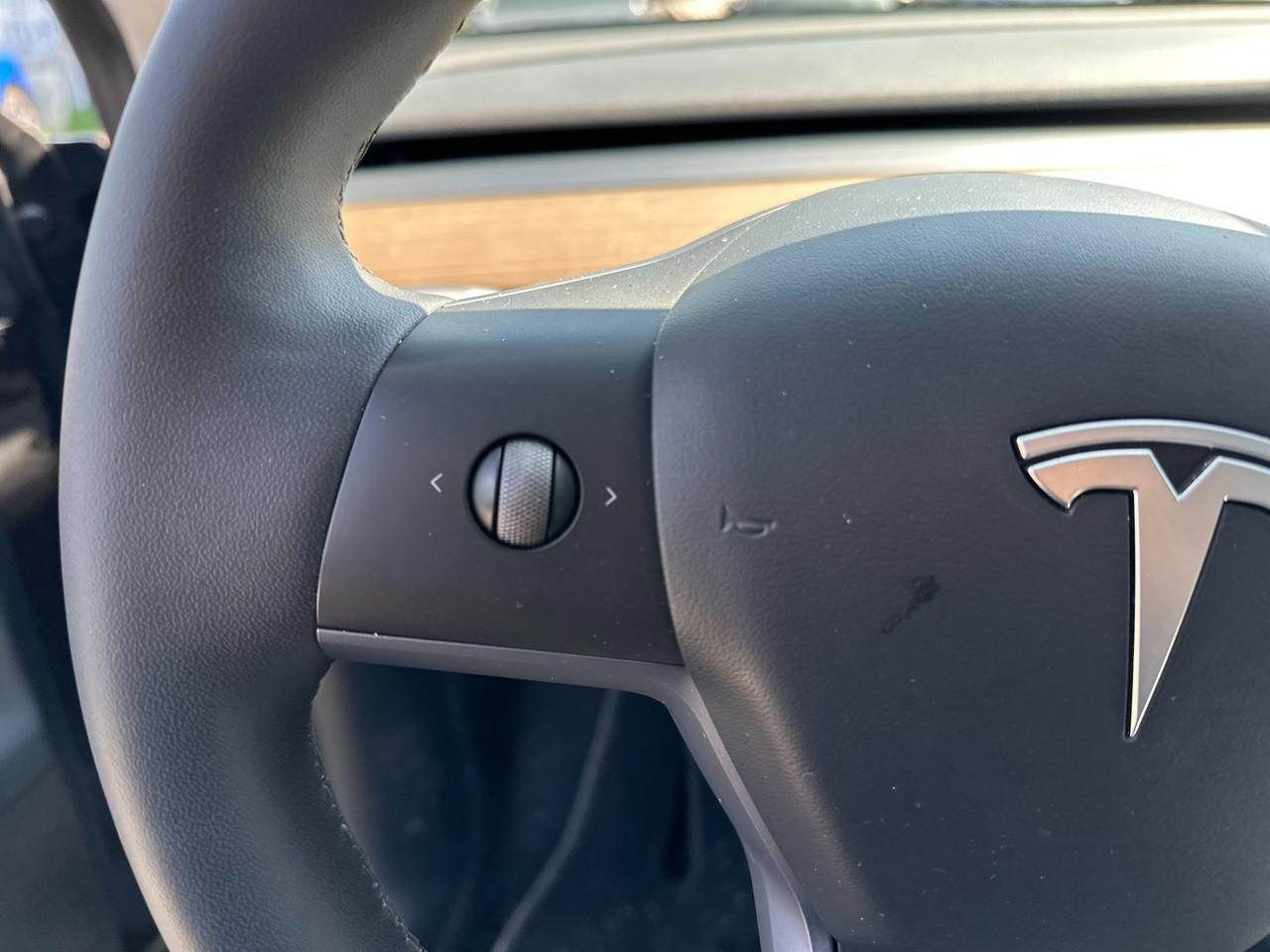 TESLA Model Y 2021 - Model Y Performance Dual Motor awd