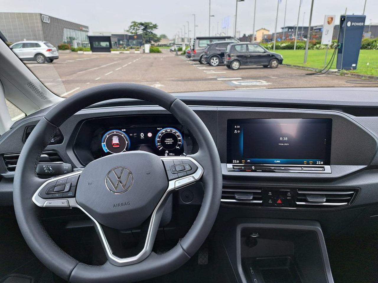 Volkswagen Caddy 2.0 tdi scr 122cv edition dsg7