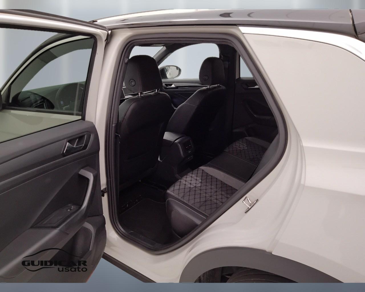 VOLKSWAGEN T-Roc I 2022 - T-Roc 1.0 tsi R-Line 110cv