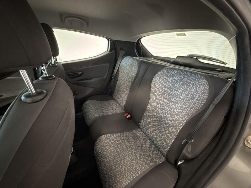 Lancia Ypsilon III 2015 1.0 firefly hybrid Silver s&s 70cv