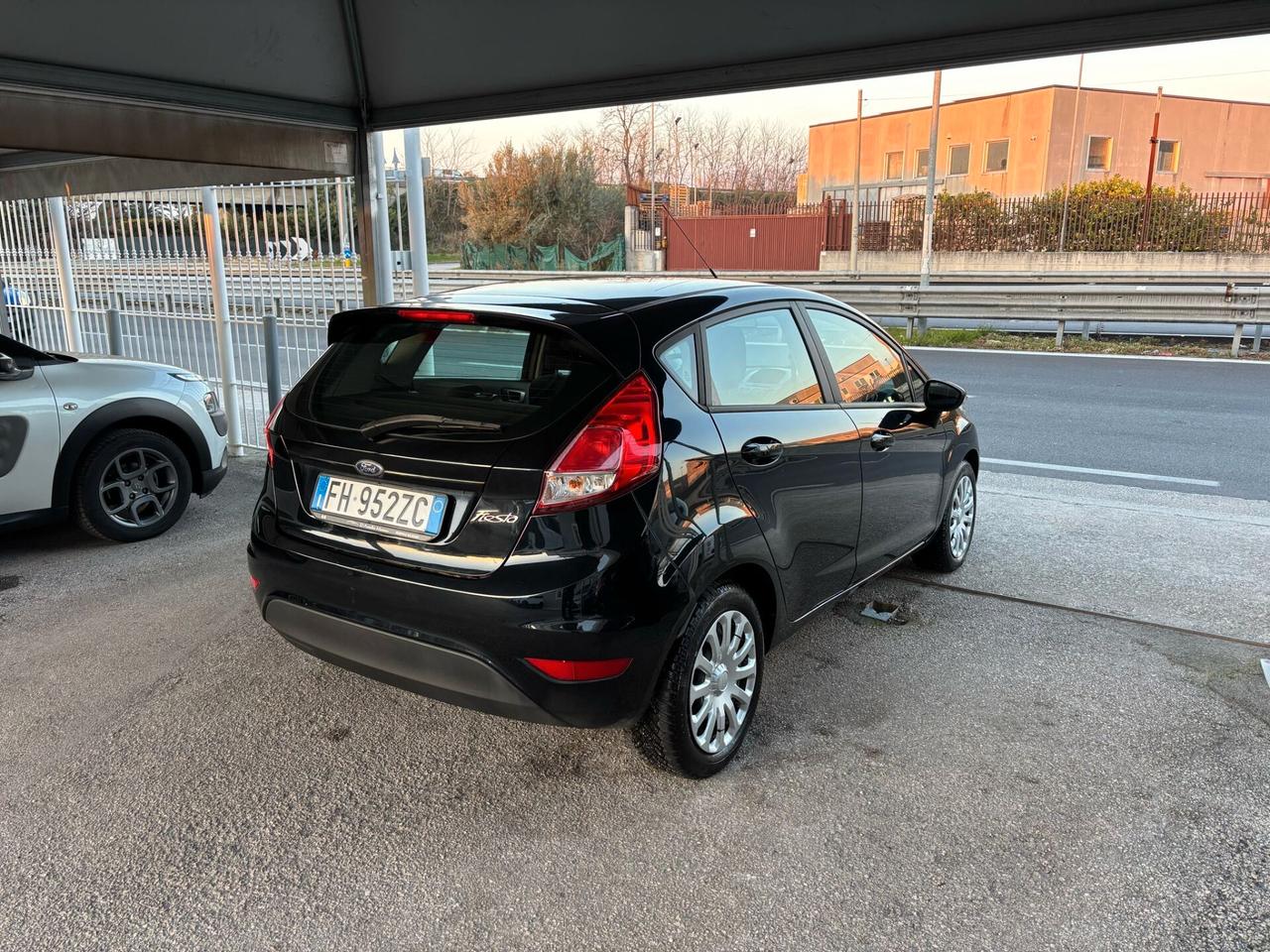 Ford Fiesta 1.4 5 porte Bz.- GPL Black & White Edition