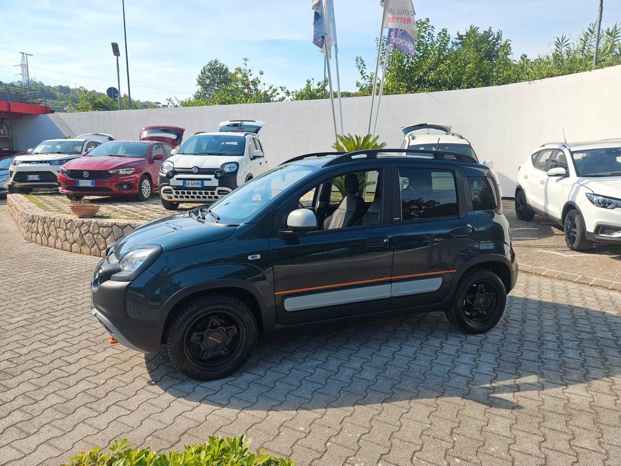 Fiat Panda Cross 1.0 FireFly S&S Hybrid Garmin