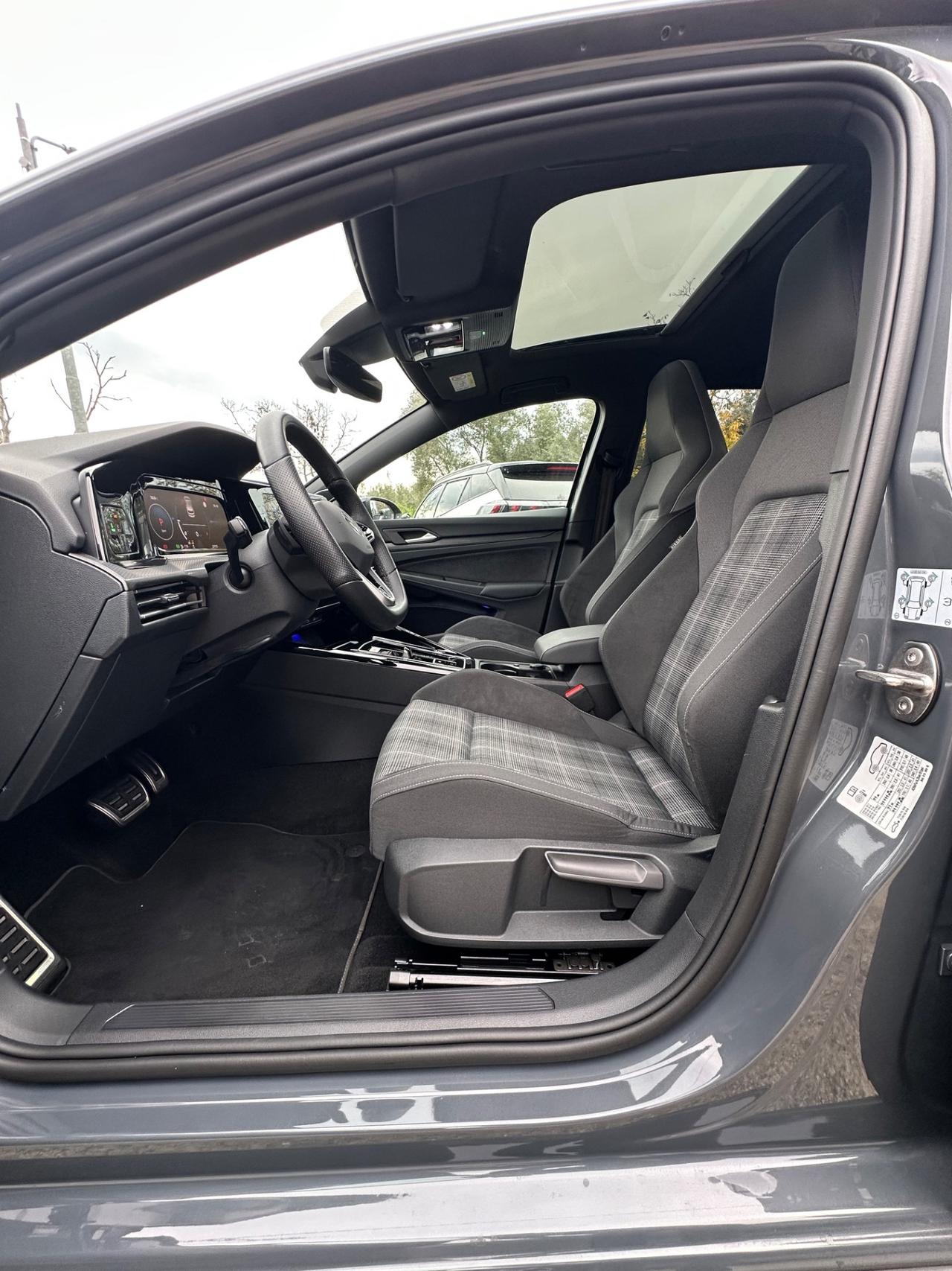 Volkswagen Golf 2.0 TDI DSG SCR Style