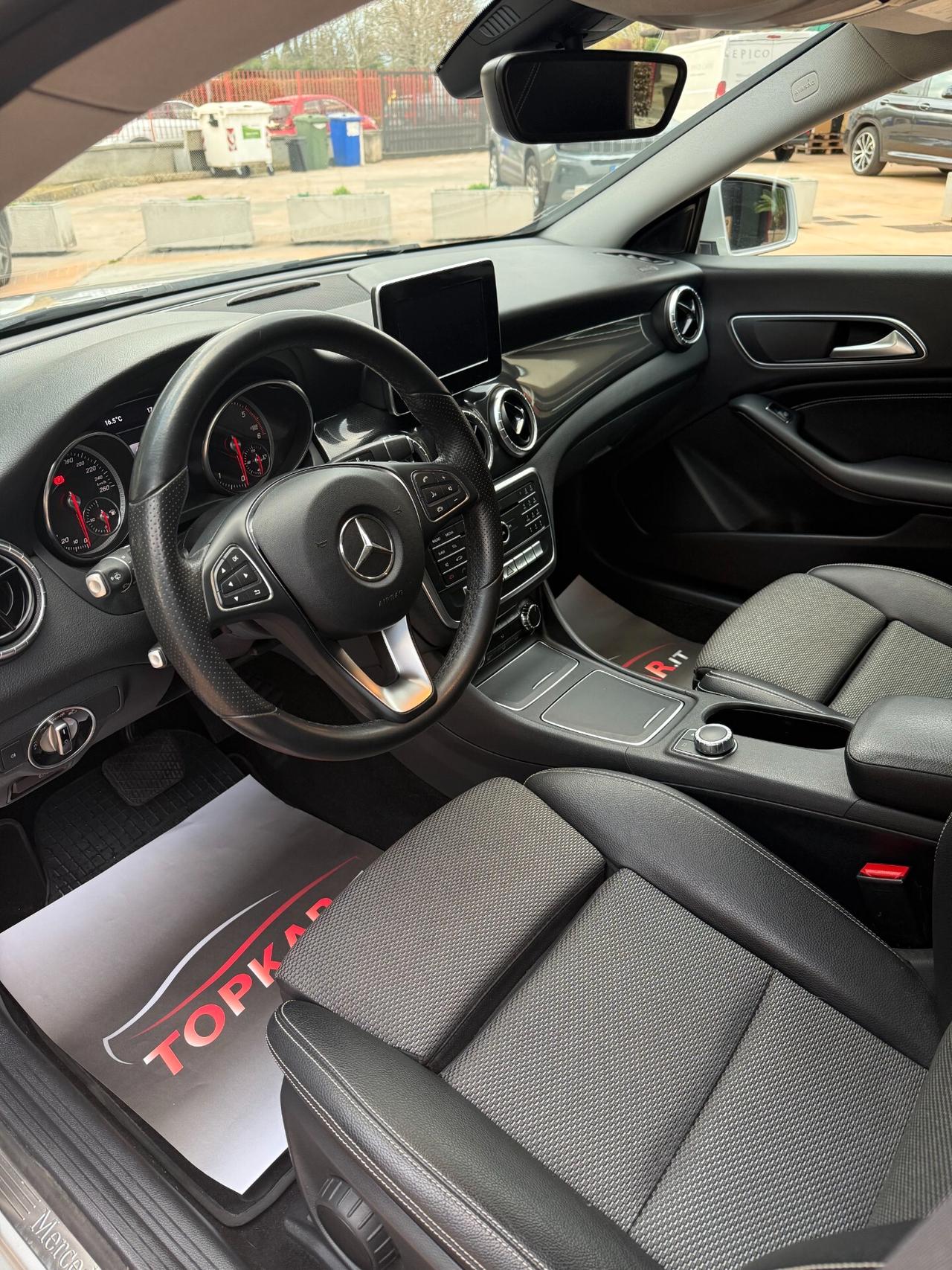 Mercedes-benz CLA 180 d S.W. Automatic Premium - Shooting Brake