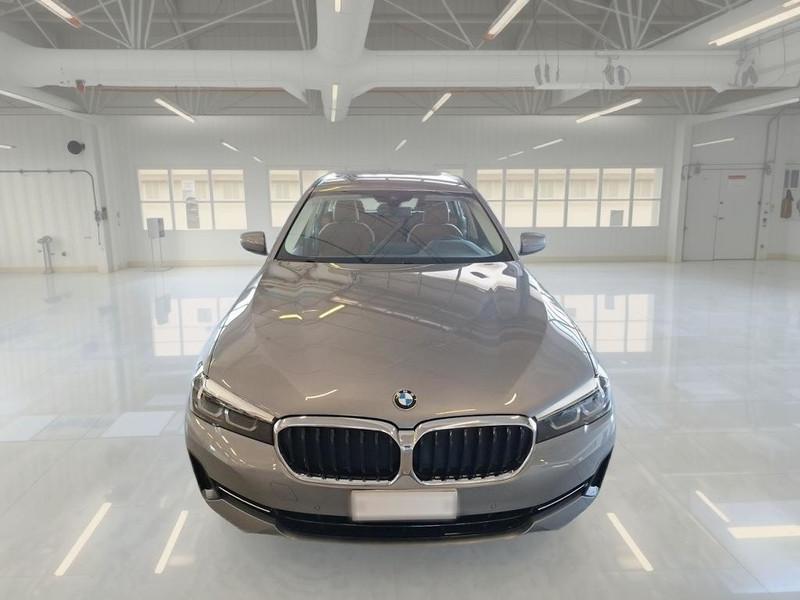 BMW 518 48V BUSINESS TOURING AUTO STATION WAGON