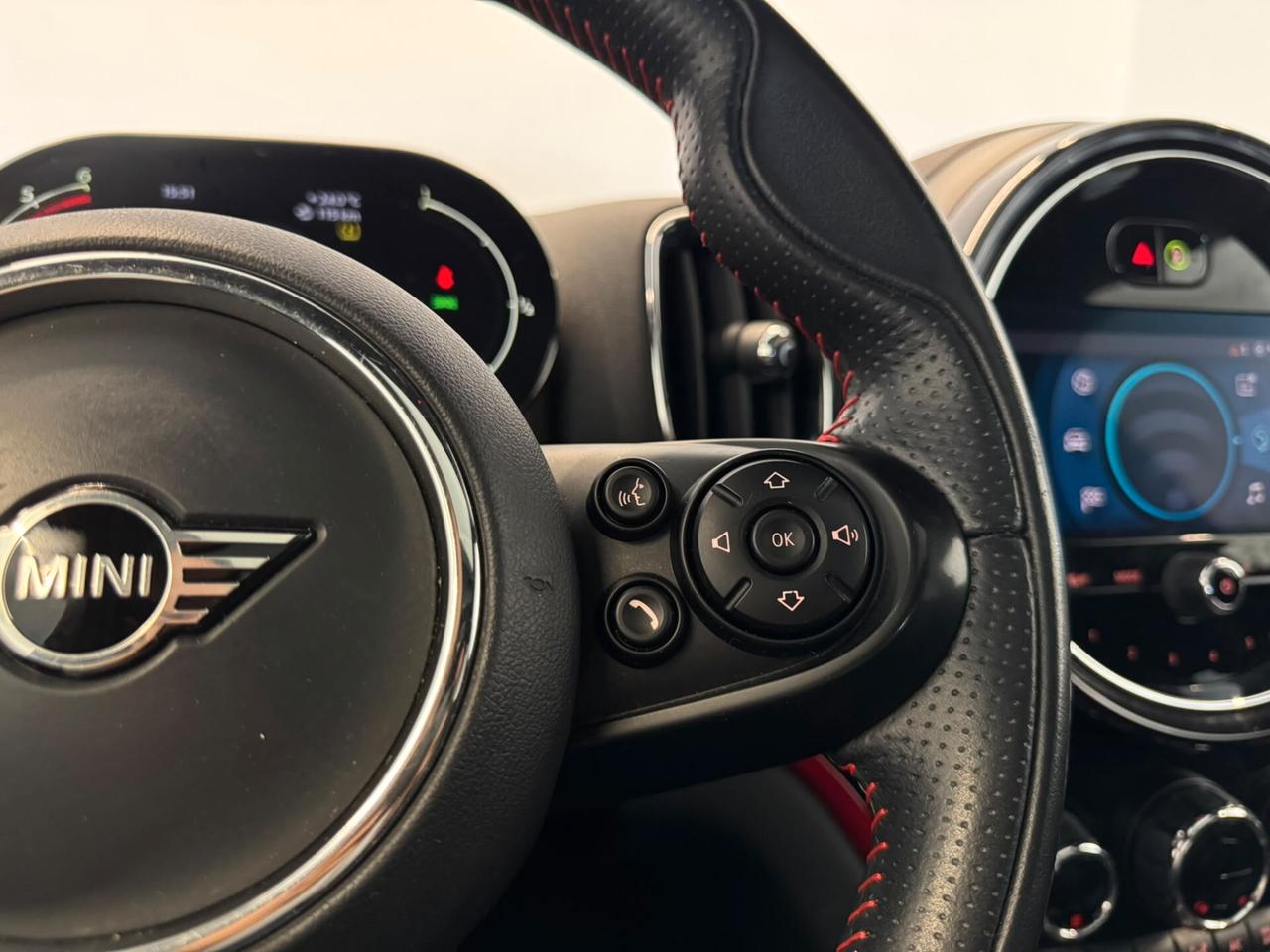 Mini Cooper SD Countryman 2.0 Business Automatica