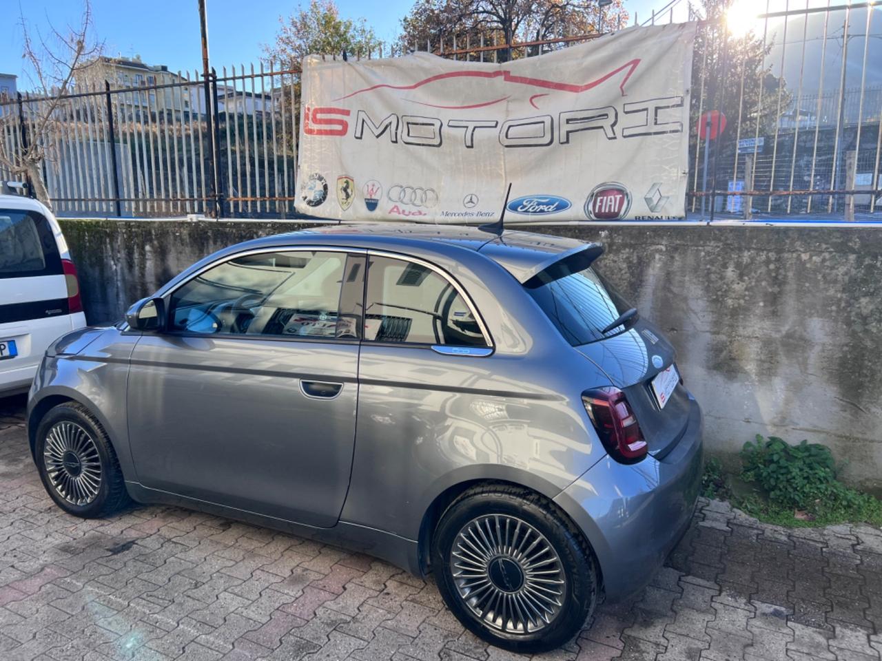 Fiat 500 500e Berlina 42 kWh