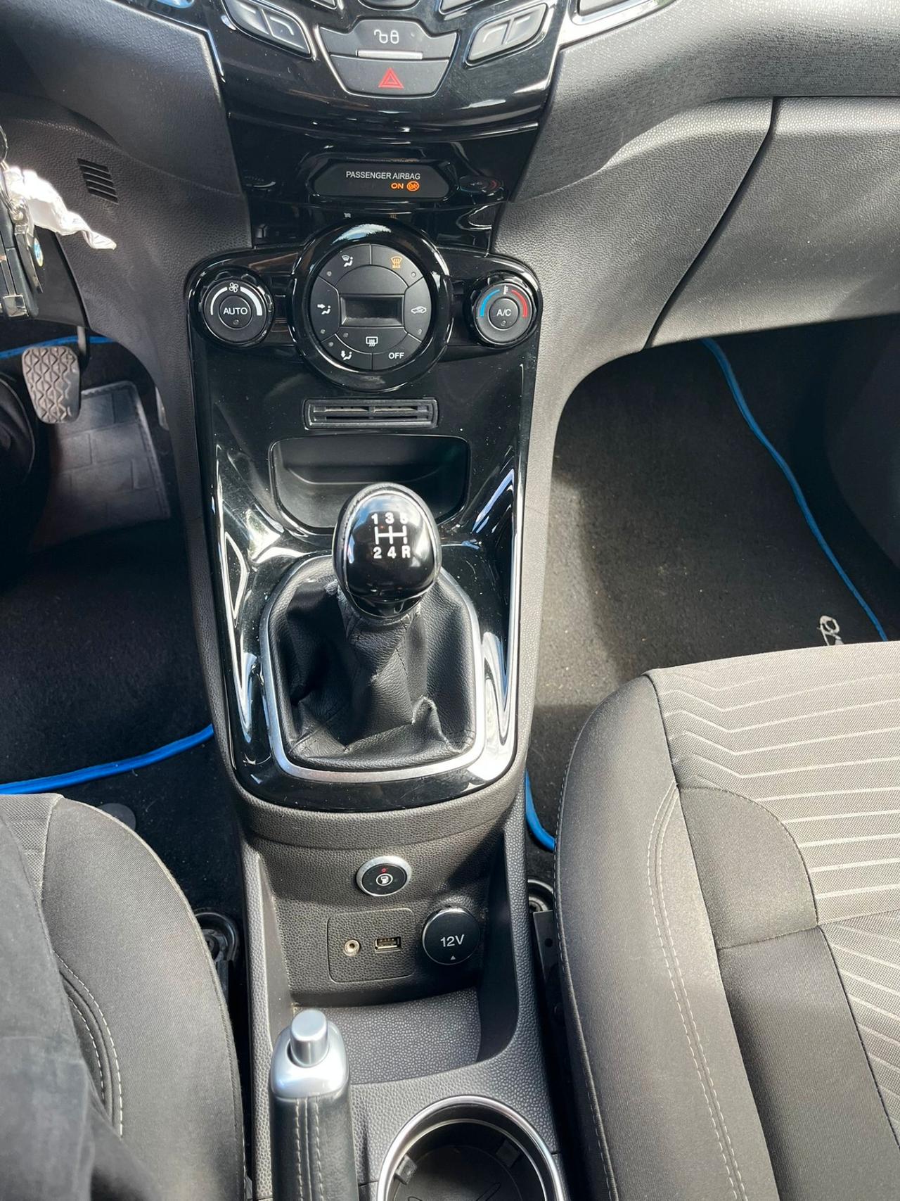 FORD FIESTA 1.4 NEOPATENTATI 2015 5PORTE