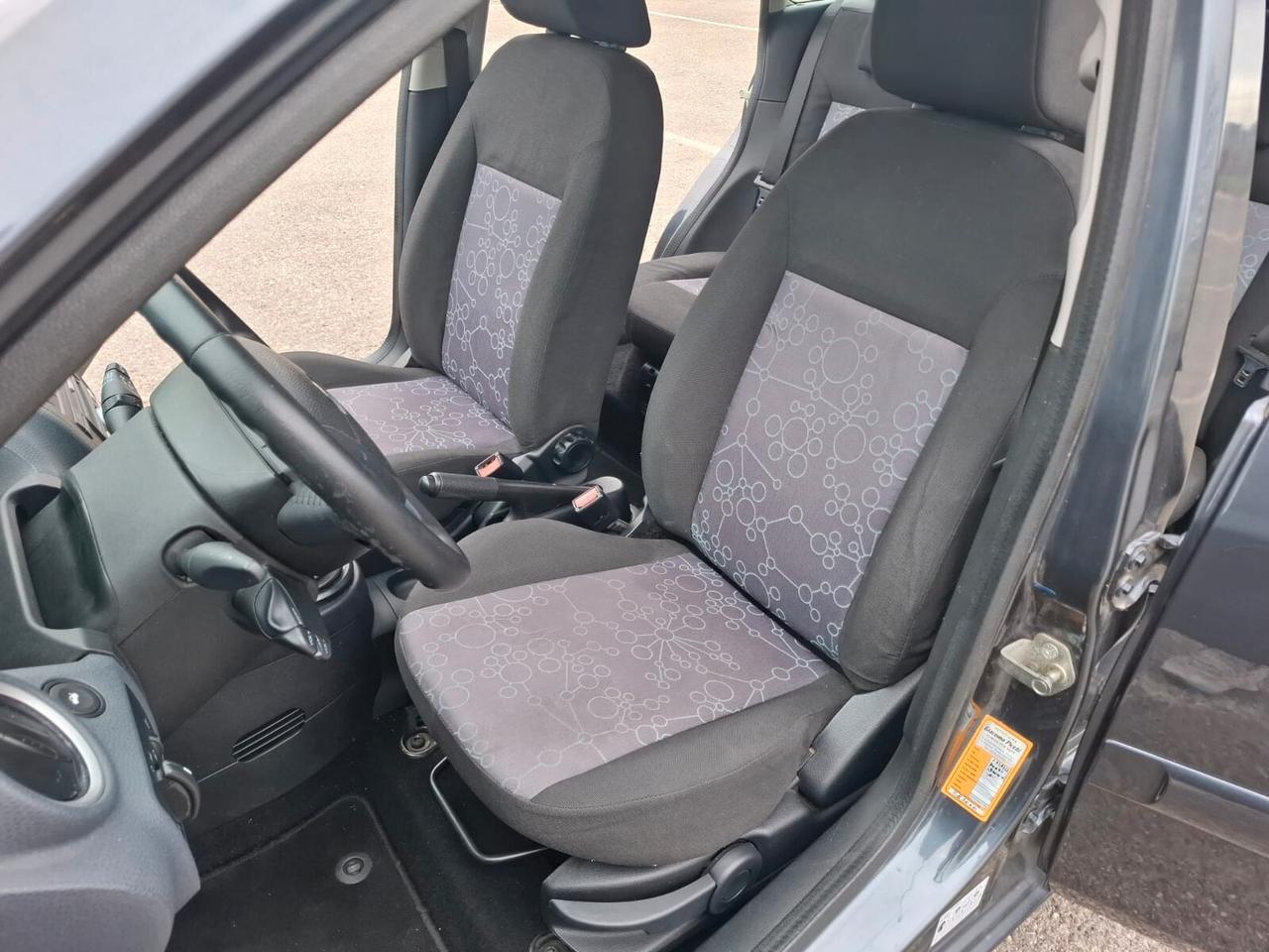 Ford Fiesta 1.2 5 porte SOLAMENTE 85.000 KM