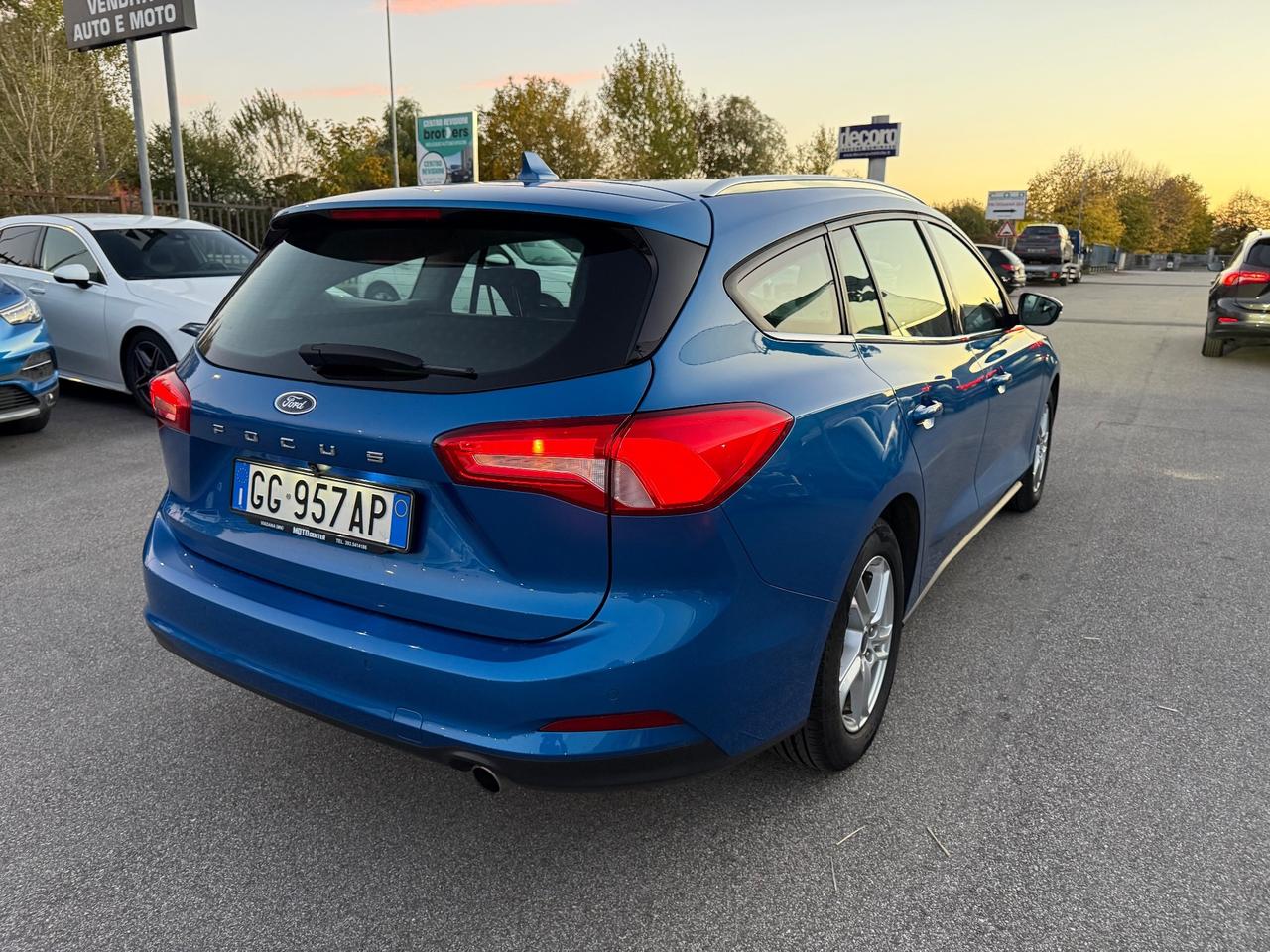 Ford Focus 1.5 120 CV SW Navi Fari Led Garanzia Full