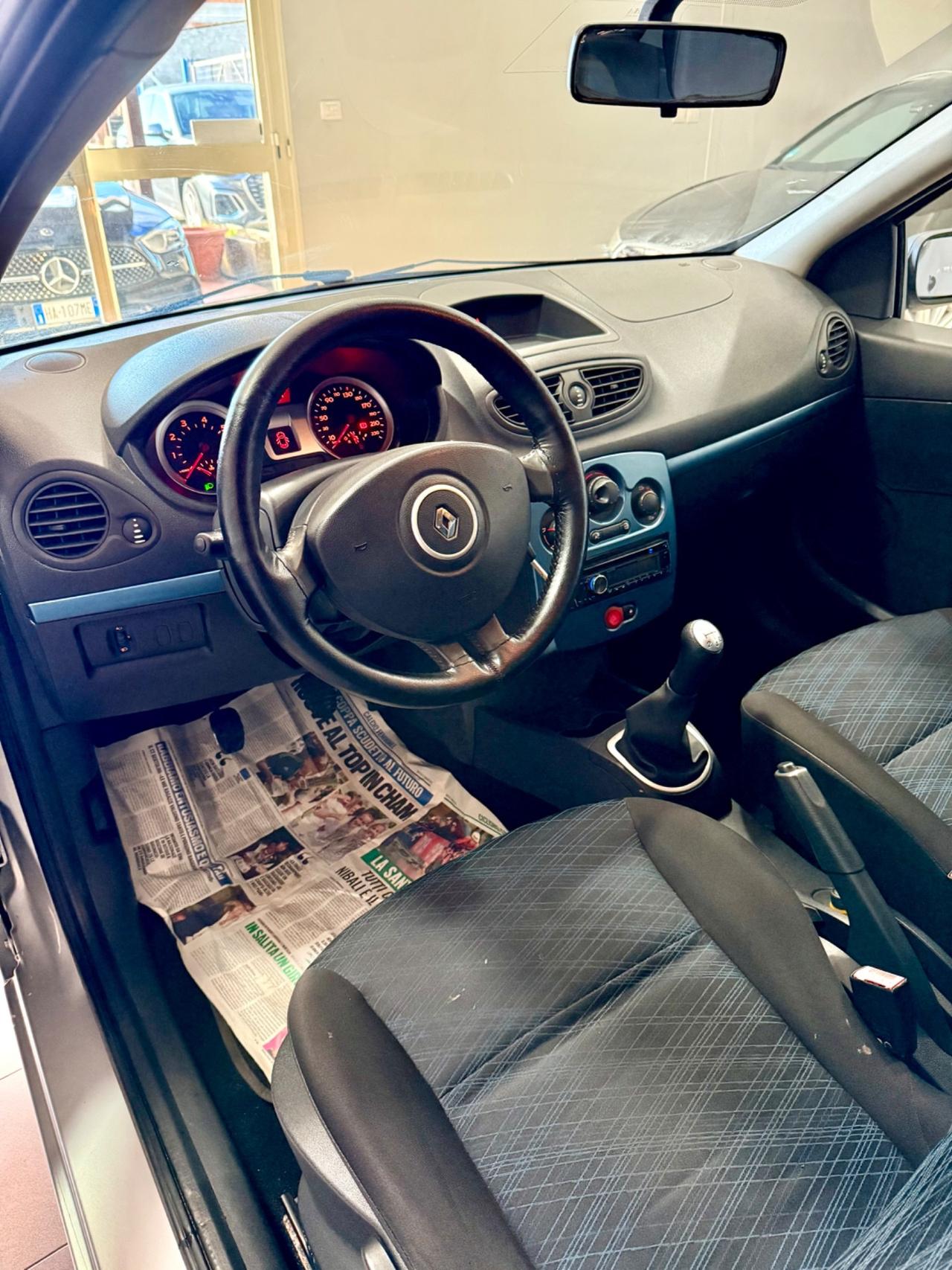 Renault Clio 1.2 16V 3 porte Le Iene