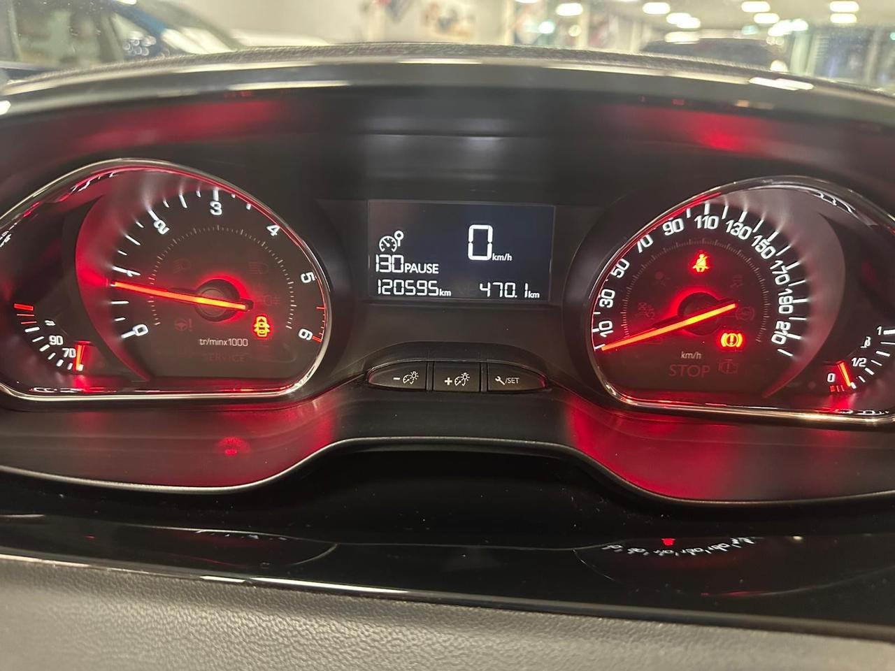 Peugeot 208 1.4 Hdi 8V Allure 68CV Ok Neopatentati