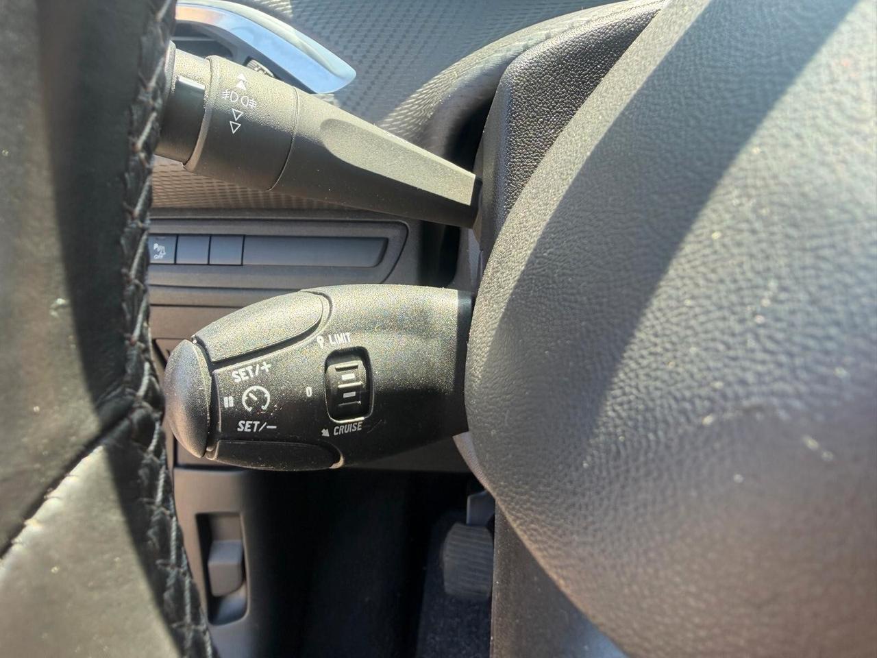Peugeot 2008 1.6 BlueHDi 100 ALLURE