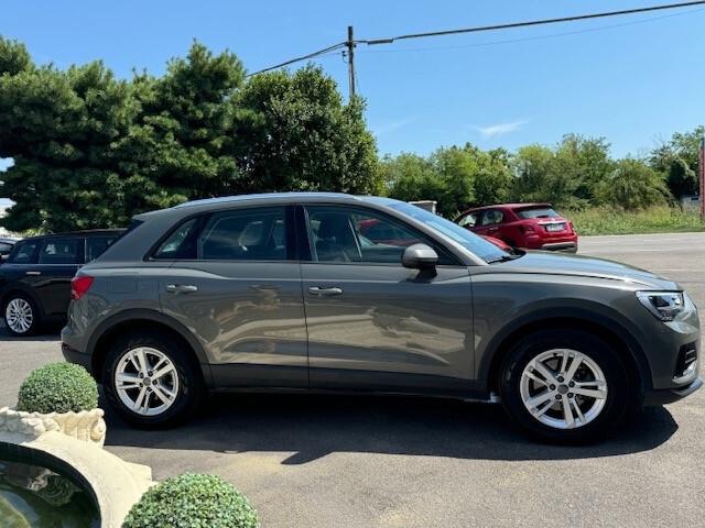 Audi Q3 35 TDI S tronic Business Advanced