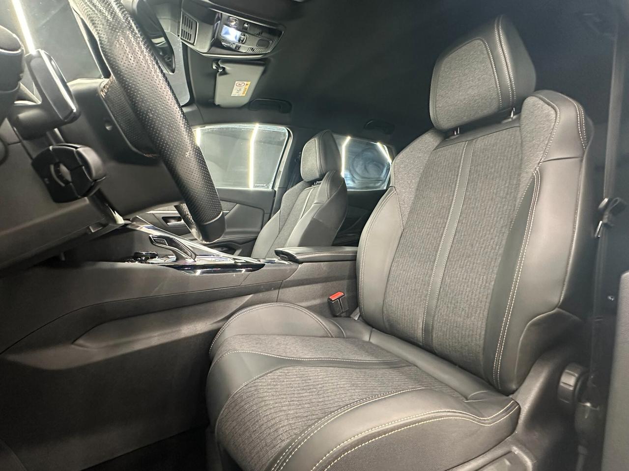 Peugeot 3008 1.5 131cv GT Line-AUTOMATICA-KM CERTIFICATI-PERMUT