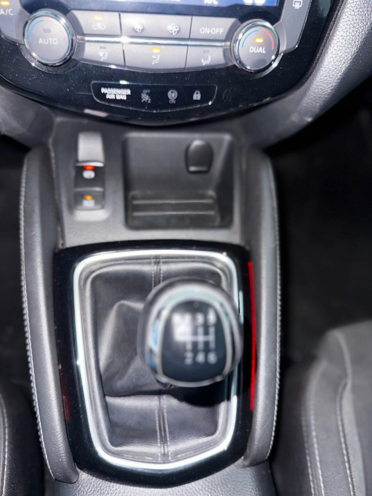 Nissan Qashqai 1.5 dCi Tekna+TETTO PANOMARICO EURO 6