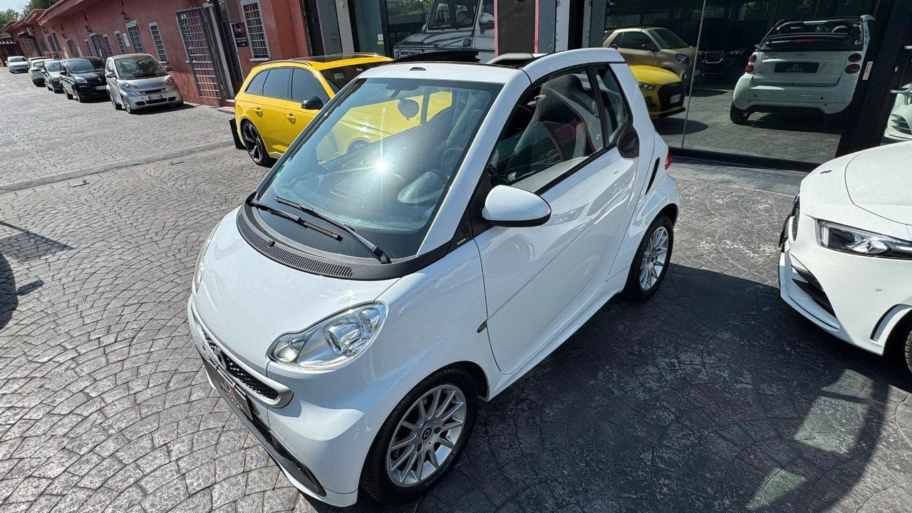 Smart fortwo cabrio PREZZO REALE! SERVOSTERZO CAPP JEANS 1.0 mhd PASSION NAVIGATORE