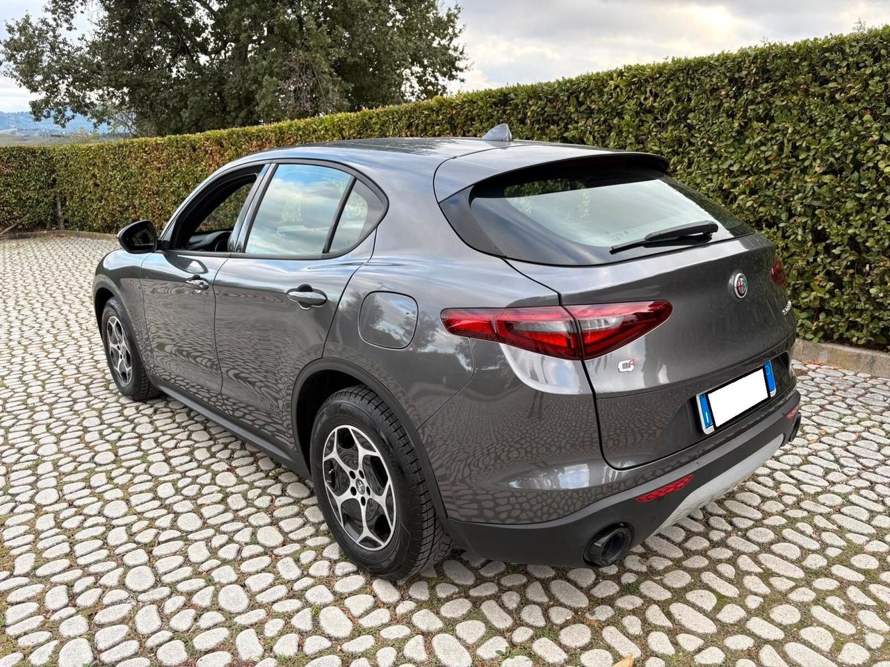 ALFA Stelvio 2.2Mjt 190CV AT8 Q4 Business - 2023