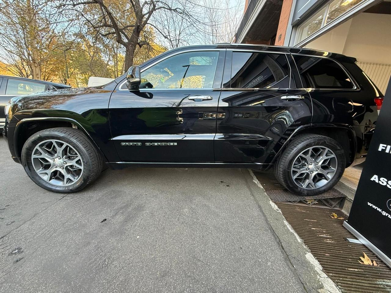 Jeep Grand Cherokee Grand Cherokee 3.0 V6 CRD 250 CV Multijet II Overland