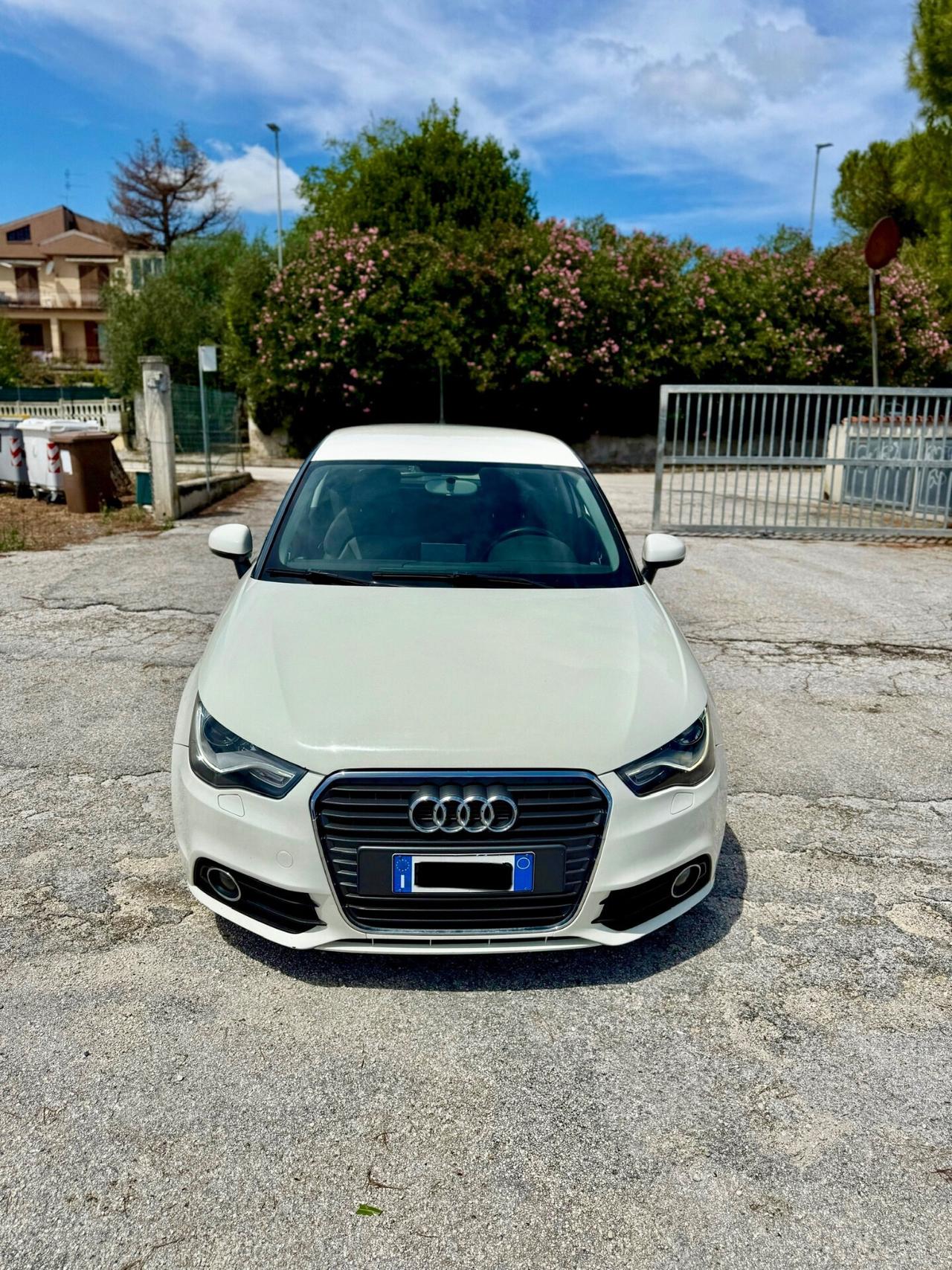 Audi A1 1.6 TDi 90cv EURO5B - NEOPATENTATI OK