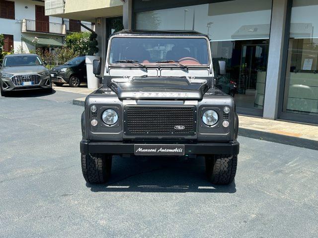 LAND ROVER Defender 90 2.2 TD4 Station Wagon SE NEOPATENTATI