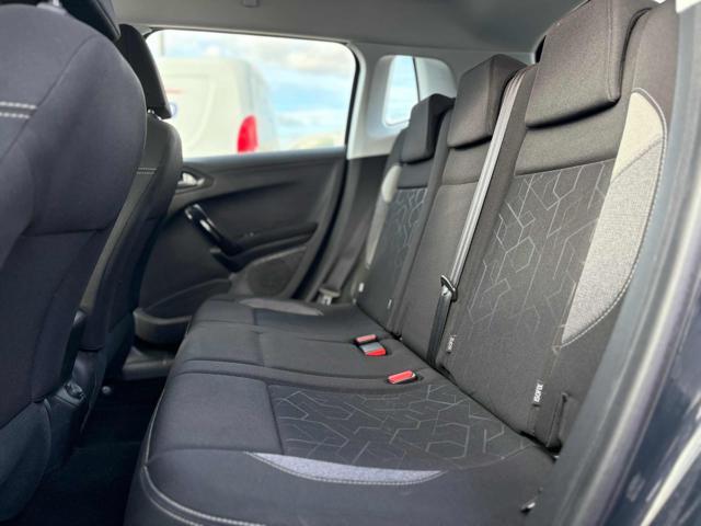 PEUGEOT 2008 BlueHDi 100 S&S