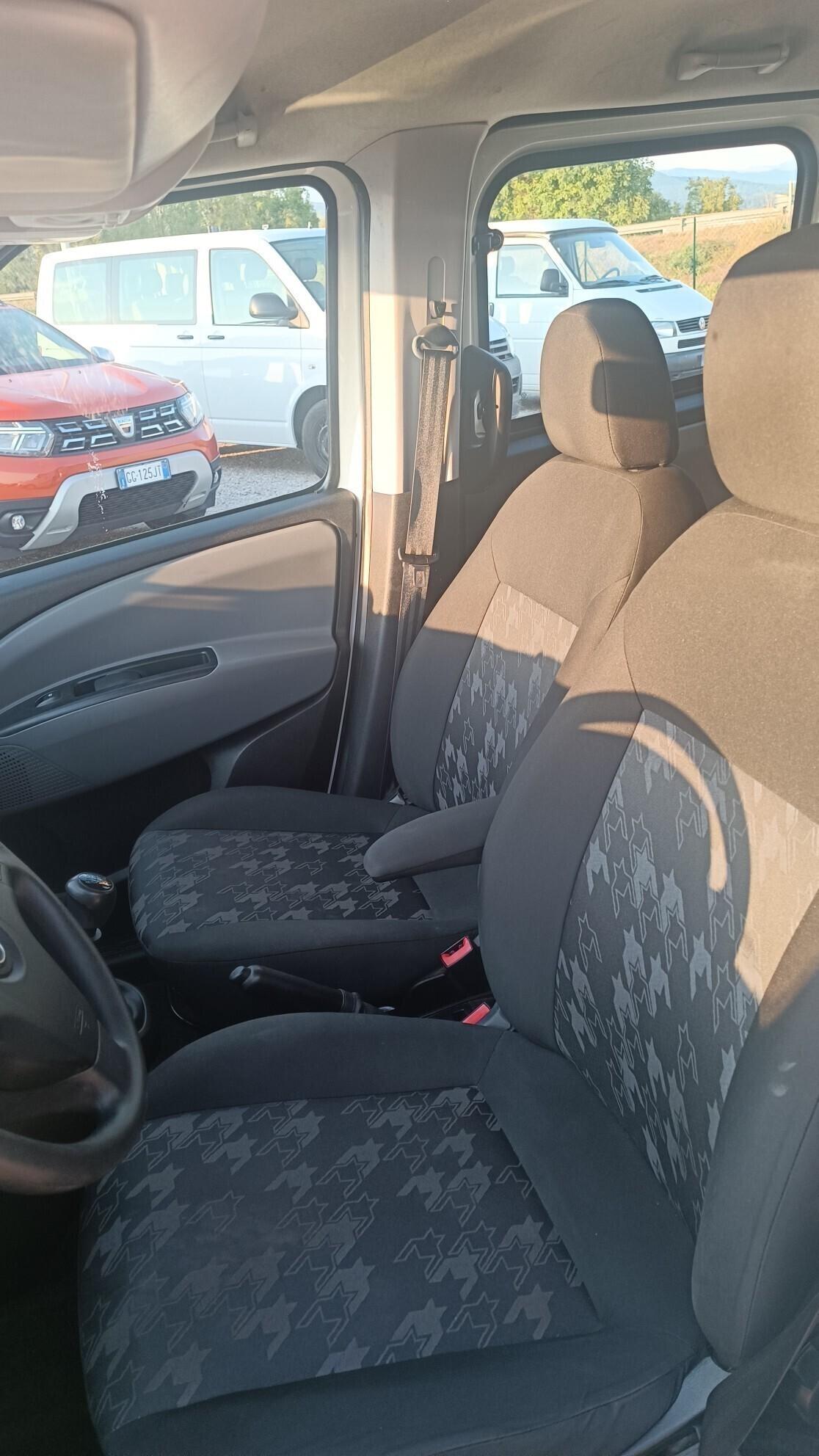 OPEL COMBO 1.6 DIESEL 120CV DEL 2016