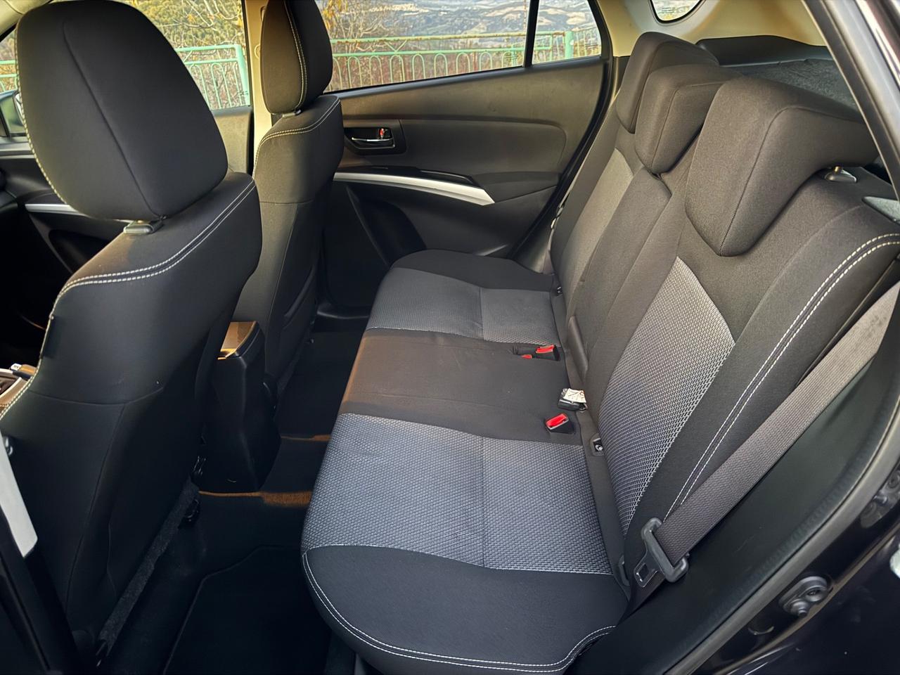 Suzuki S-Cross 1.6 DDiS Top