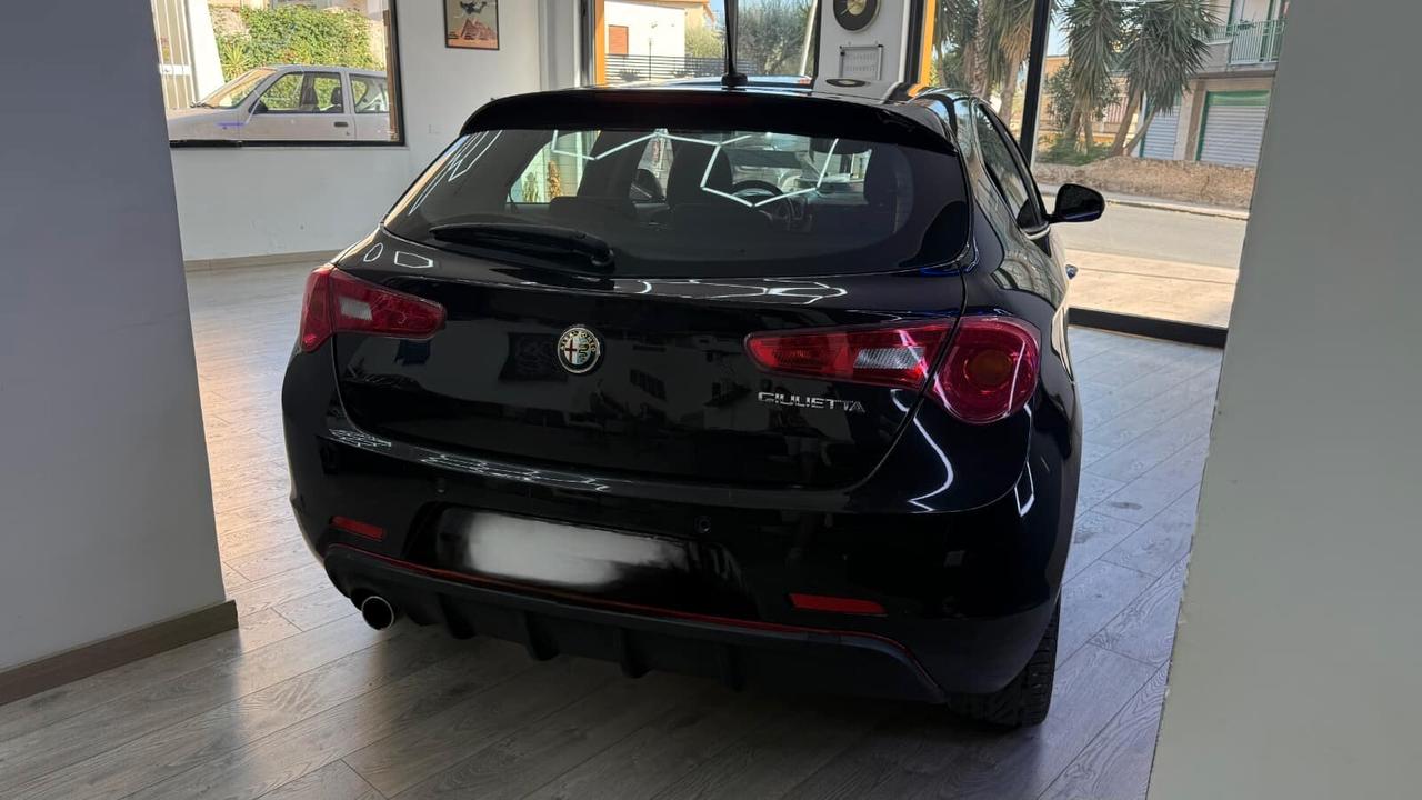 Alfa Romeo Giulietta 1.6 JTDm-2 105 CV Exclusive